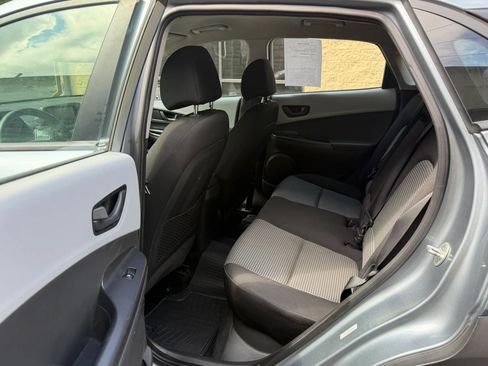 Used 2019 Hyundai Kona SE AWD/4WD image 30