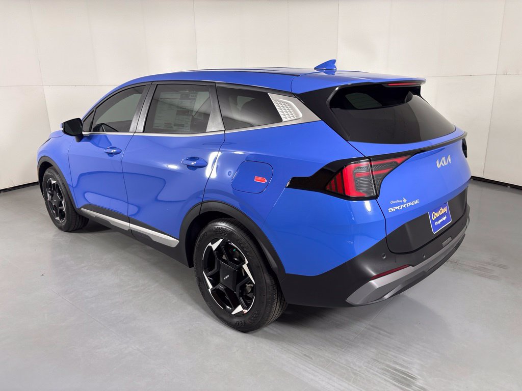 New 2026 Kia Sportage EX FWD image 6