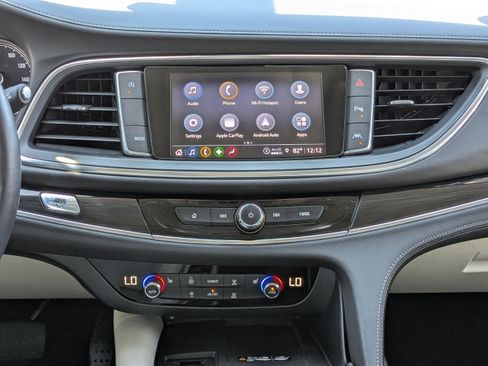 Used 2023 Buick Enclave Essence w/ Experience Buick Package FWD image 20