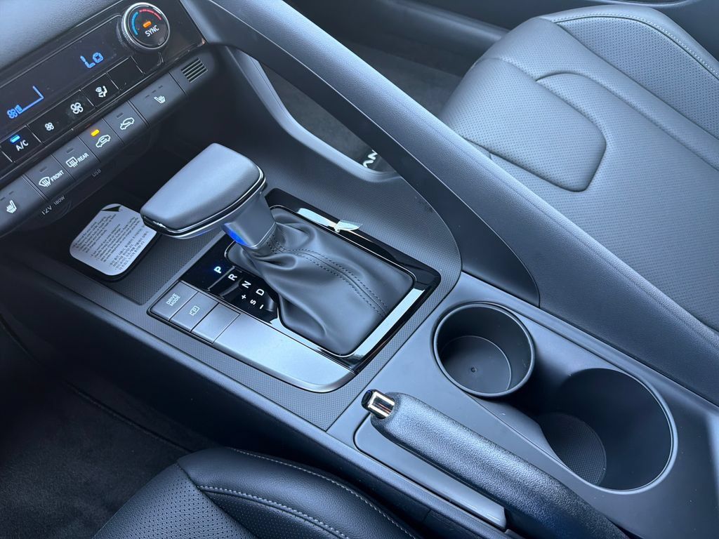 New 2026 Hyundai Elantra SEL Sport FWD image 32