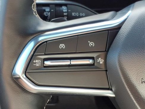 Used 2024 Chevrolet Equinox EV LT FWD image 25