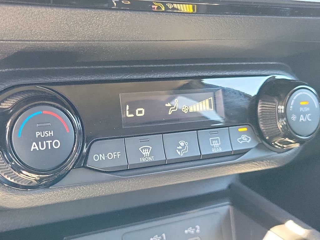 Certified 2026 Nissan Kicks SV w/ Charging Package FWD image 32