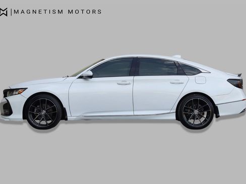 Used 2019 Honda Accord EX image 3