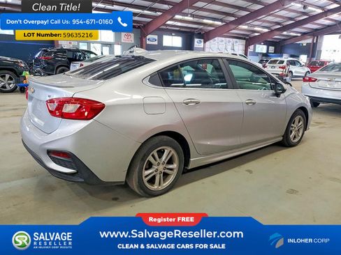 Used 2017 Chevrolet Cruze LT w/ Sun And Sound Package FWD image 4