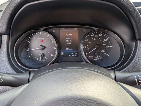 Used 2019 Nissan Rogue S image 26