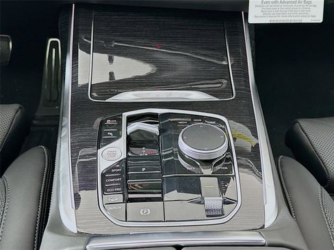New 2026 BMW X7 xDrive40i w/ M Sport Package image 17