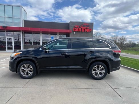 Used 2014 Toyota Highlander Plus image 1