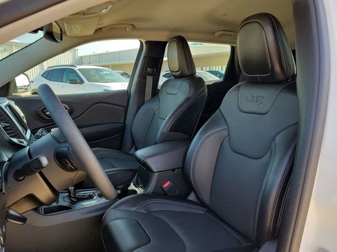 Used 2022 Jeep Cherokee Latitude Lux image 11