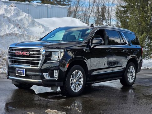Used 2023 GMC Yukon SLT w/ SLT Premium Package image 4