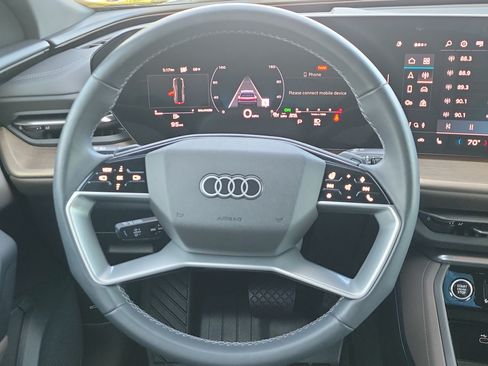 Used 2025 Audi Q5 Premium w/ Convenience Package AWD/4WD image 20