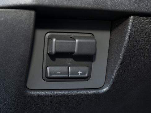 New 2026 Chevrolet Colorado W/T image 25