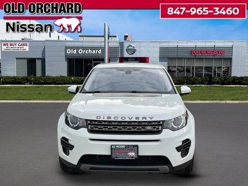 Used 2017 Land Rover Discovery Sport SE AWD/4WD image 2