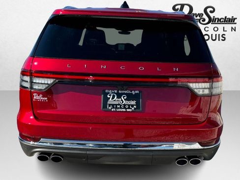 Used 2025 Lincoln Aviator Reserve w/ Equipment Group 201A AWD/4WD image 6