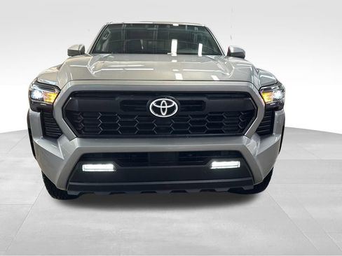 New 2026 Toyota Tacoma TRD Off-Road AWD/4WD image 8