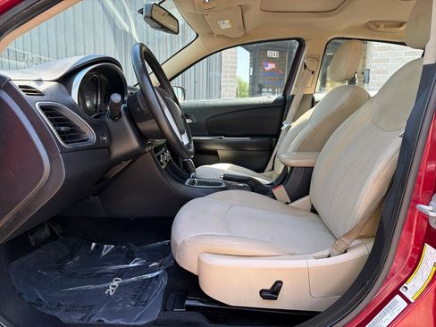 Used 2012 Chrysler 200 Touring image 9