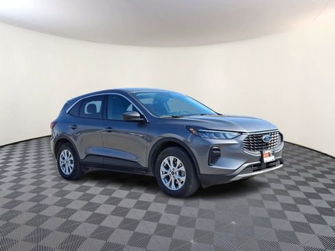 Used 2024 Ford Escape Active AWD/4WD image 4