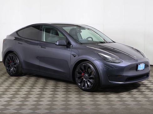 Used 2023 Tesla Model Y Performance AWD/4WD image 56
