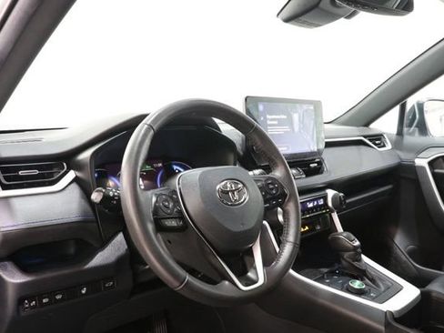 Used 2023 Toyota RAV4 XSE w/ XSE Grade Weather Package AWD/4WD image 14