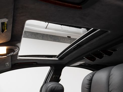 Used 2004 Maybach 57 image 44