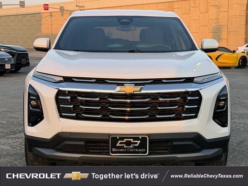 Used 2025 Chevrolet Equinox LT FWD image 8