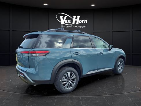 New 2026 Nissan Pathfinder SL w/ Cargo Package AWD/4WD image 9