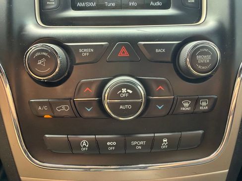 Used 2016 Jeep Grand Cherokee Laredo w/ Quick Order Package 23E AWD/4WD image 27