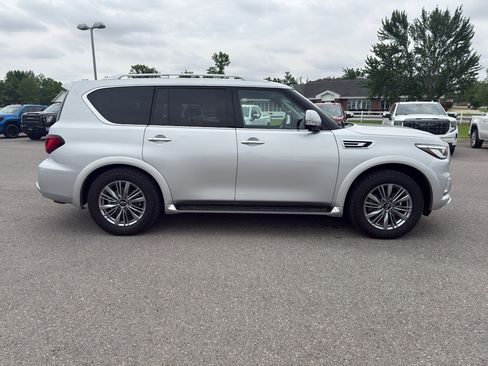 Used 2021 INFINITI QX80 Luxe AWD/4WD image 2