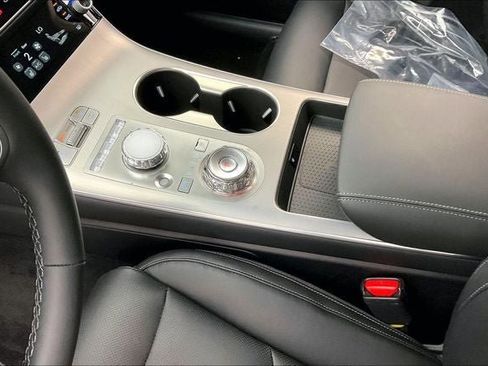 New 2026 Genesis GV70 2.5T Select AWD/4WD image 9