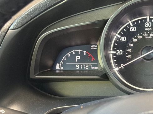 Used 2018 MAZDA MAZDA3 Touring FWD image 27