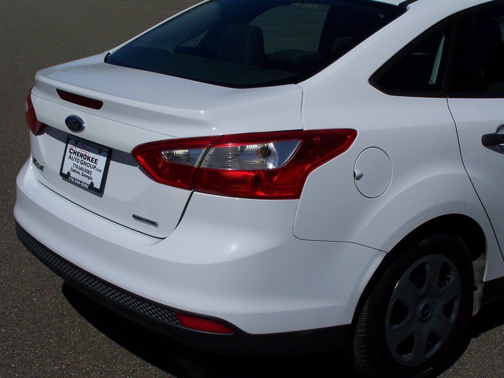 Used 2013 Ford Focus S FWD image 25