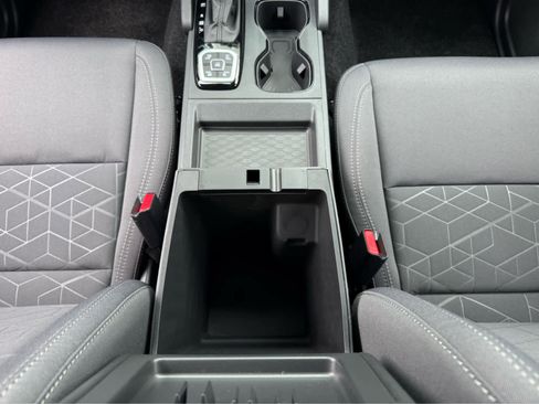 New 2026 Nissan Frontier SV AWD/4WD image 29