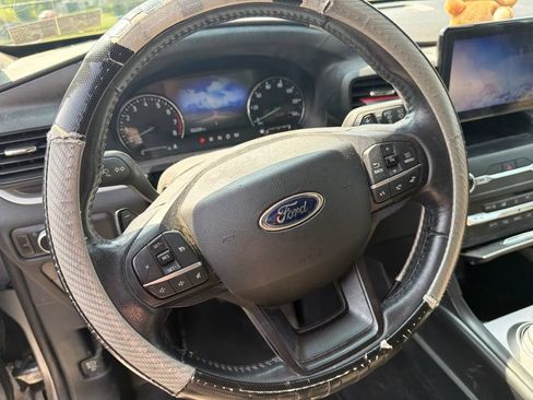 Used 2020 Ford Explorer XLT AWD/4WD image 9