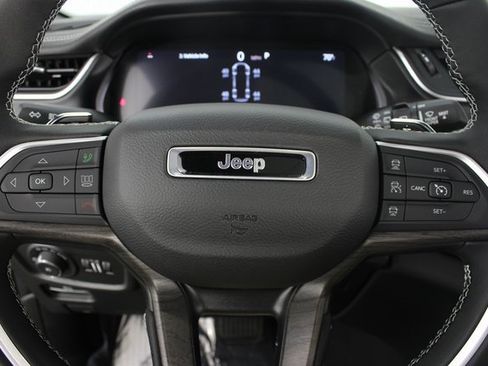 New 2025 Jeep Grand Cherokee L Limited w/ Black Appearance Package image 13