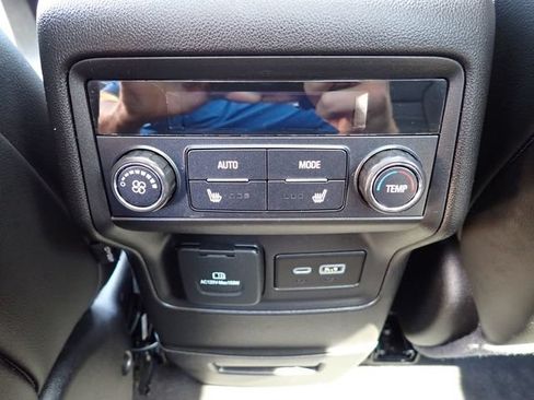 Used 2021 GMC Acadia Denali w/ GMC Pro Grade Package AWD/4WD image 19