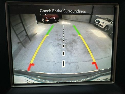 Used 2014 Jeep Grand Cherokee Overland AWD/4WD image 20