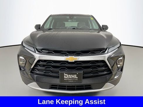 Used 2023 Chevrolet Blazer LT image 2