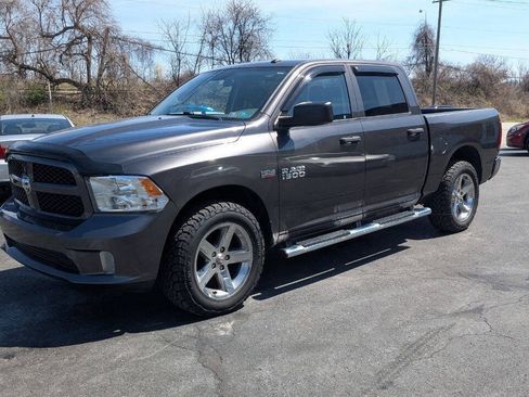 Used 2017 RAM 1500 Express AWD/4WD image 21