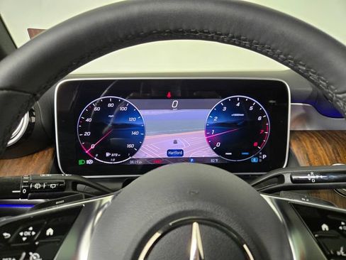 Used 2026 Mercedes-Benz GLC 300 4MATIC image 33