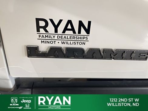 New 2026 RAM 2500 Laramie AWD/4WD image 45
