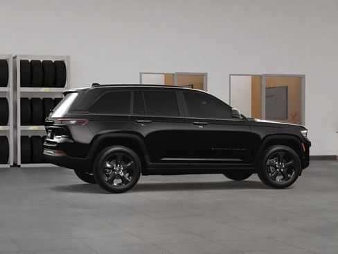New 2024 Jeep Grand Cherokee Limited w/ Black Appearance Package image 5