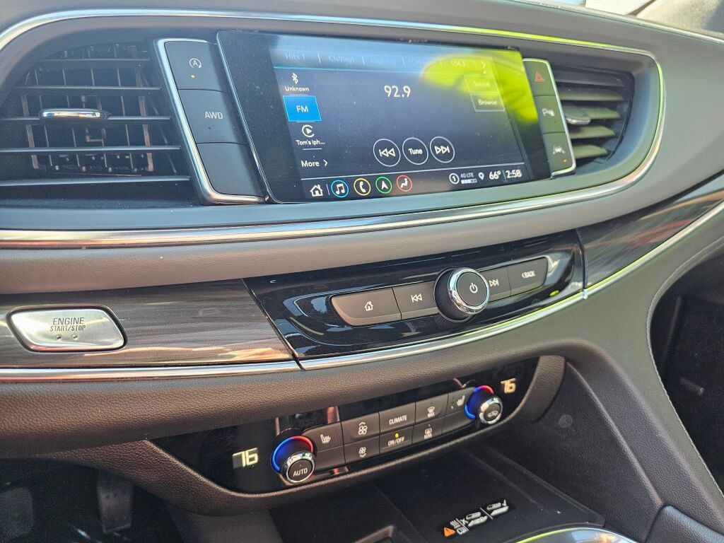 Used 2023 Buick Enclave Essence w/ Experience Buick Package AWD/4WD image 33