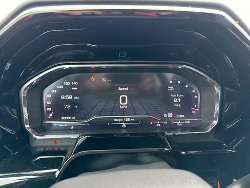 Used 2024 GMC Sierra 1500 SLT image 10