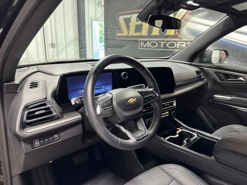 Used 2026 Chevrolet Traverse LT AWD/4WD image 5