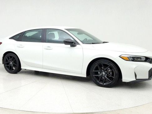 Used 2025 Honda Civic Sport image 3