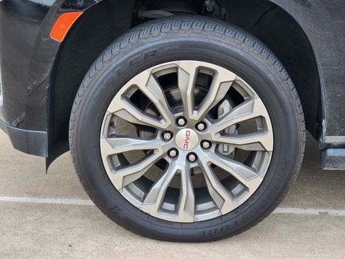 Used 2021 GMC Yukon Denali image 10