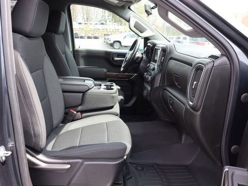 Used 2022 Chevrolet Silverado 1500 LT AWD/4WD image 24