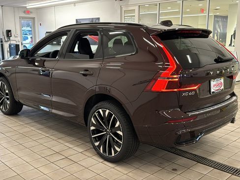 New 2026 Volvo XC60 B5 Ultra w/ Protection Package Premier AWD/4WD image 7