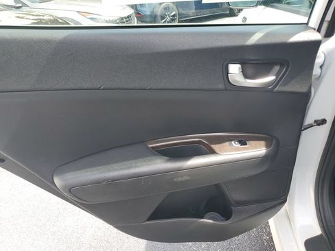 Used 2018 Kia Optima EX w/ Technology Package FWD image 11