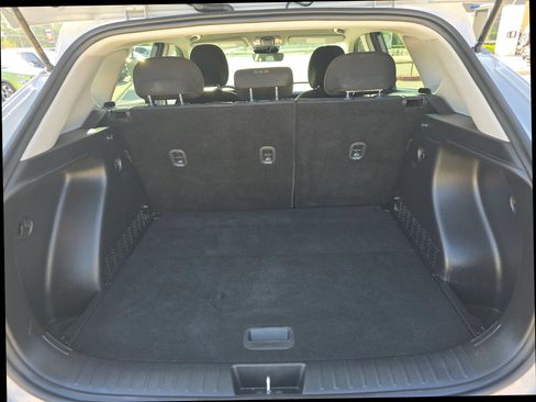 Used 2025 Hyundai Kona SE FWD image 15