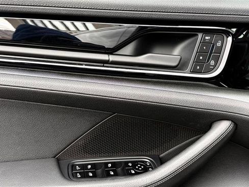 Used 2025 Porsche Panamera 4 w/ Premium Package image 14